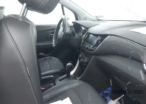 2022 Chevrolet Trax Awd Lt z USA, uszkodzony, nr VIN KL7CJPSM0NB507105